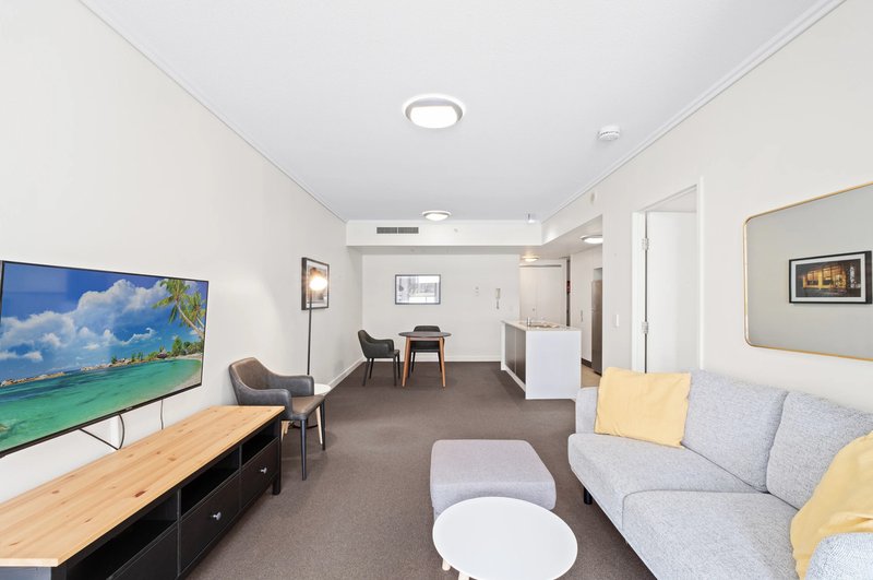 Photo - 1905/108 Albert Street, Brisbane City QLD 4000 - Image 3