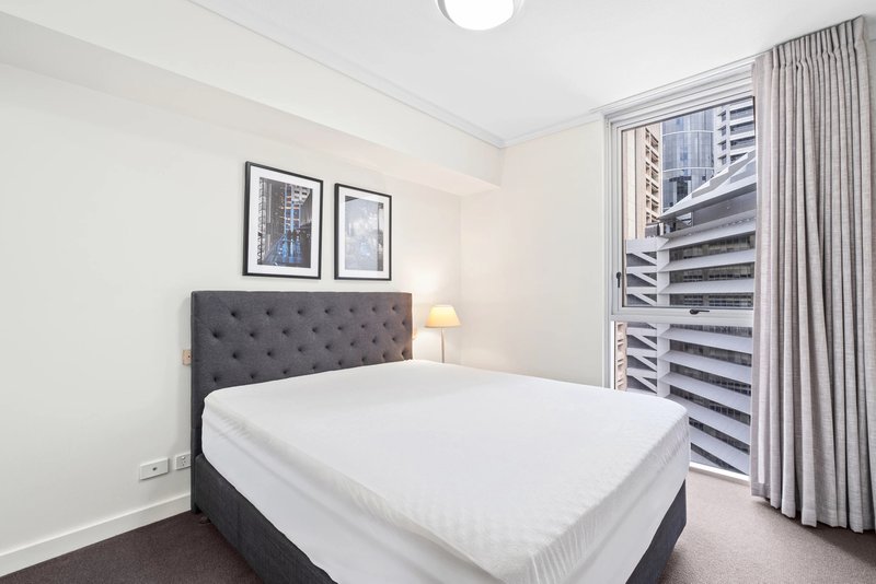 Photo - 1905/108 Albert Street, Brisbane City QLD 4000 - Image 7