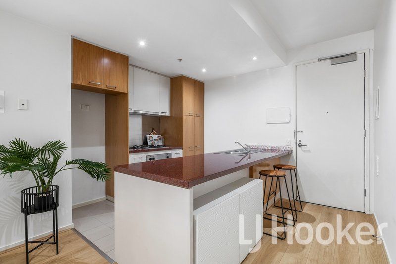 Photo - 1905/15 Caravel Lane, Docklands VIC 3008 - Image 6