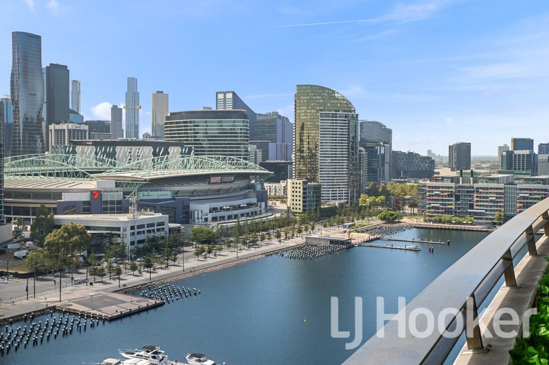 Photo - 1905/15 Caravel Lane, Docklands VIC 3008 - Image 9