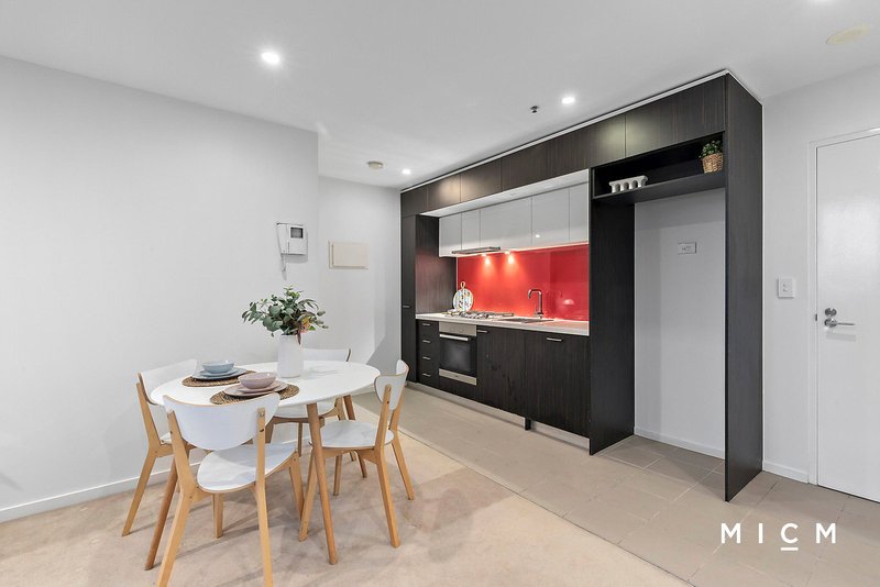 Photo - 1905/8 Sutherland Street, Melbourne VIC 3000 - Image 4