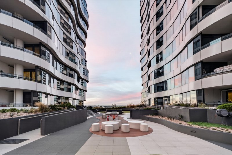 Photo - 1907/5 Joseph Road, Footscray VIC 3011 - Image 12