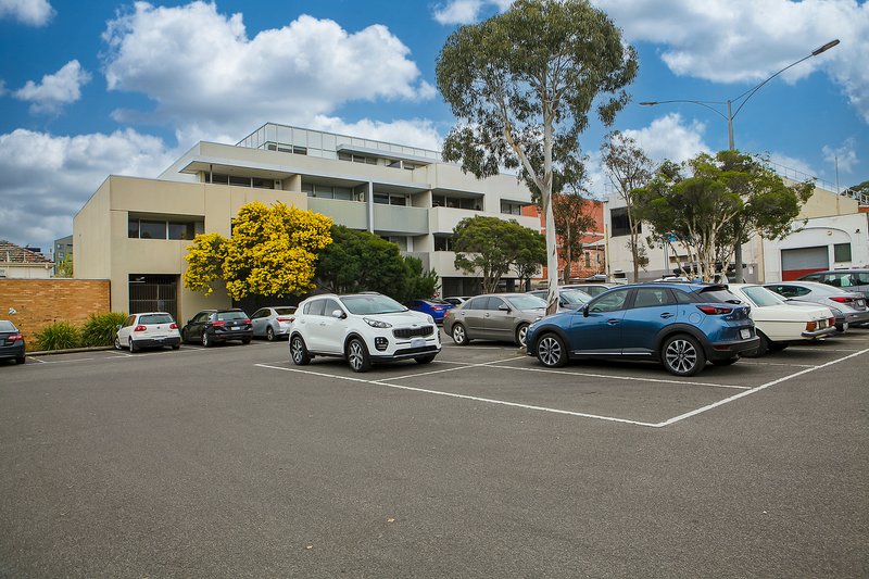 Photo - 19/1-3 Carre Street, Elsternwick VIC 3185 - Image 9