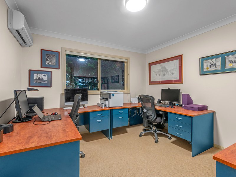 Photo - 191 Bangalow Street, Bridgeman Downs QLD 4035 - Image 18