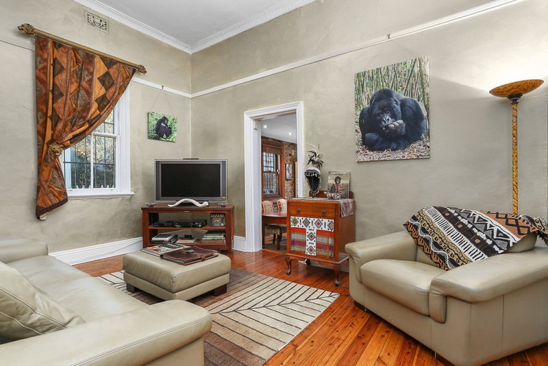 Photo - 191 Catherine Street, Leichhardt NSW 2040 - Image 3