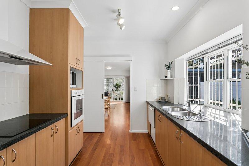 Photo - 1/91 Forrest Street, Cottesloe WA 6011 - Image 6