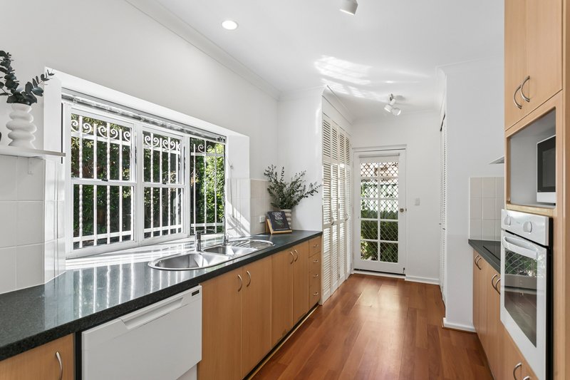 Photo - 1/91 Forrest Street, Cottesloe WA 6011 - Image 8