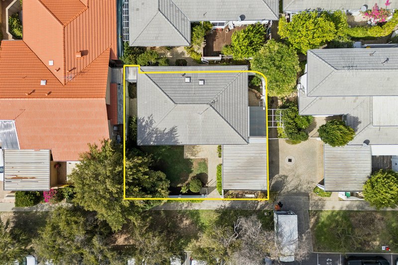 Photo - 1/91 Forrest Street, Cottesloe WA 6011 - Image 24