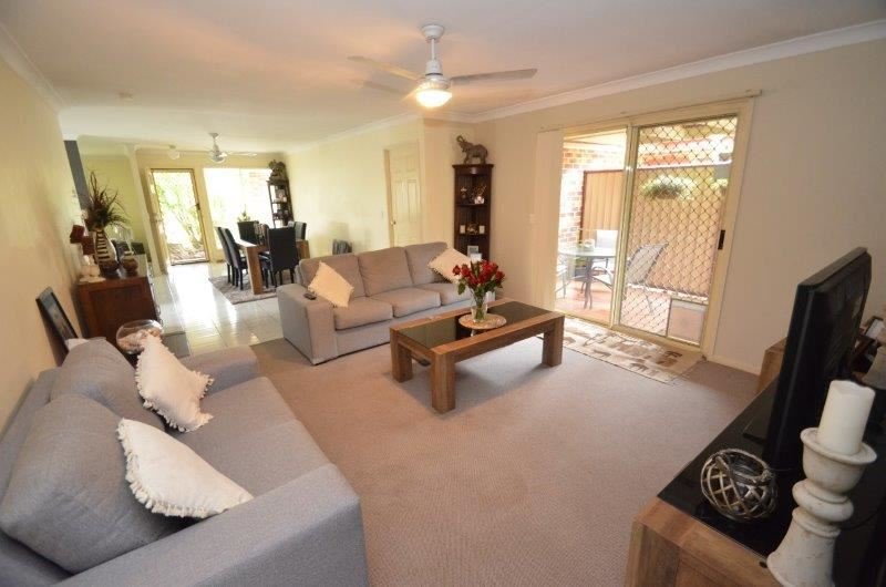 Photo - 1/91 Greenacre Drive, Parkwood QLD 4214 - Image 2