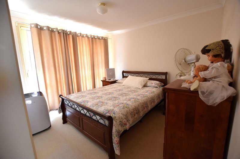 Photo - 19/1 Hillview Crescent, Tuggerah NSW 2259 - Image 5