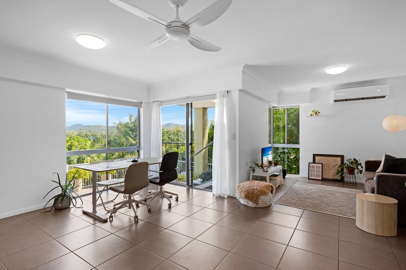 Photo - 19/1 Hinterland Drive, Mudgeeraba QLD 4213 - Image 5