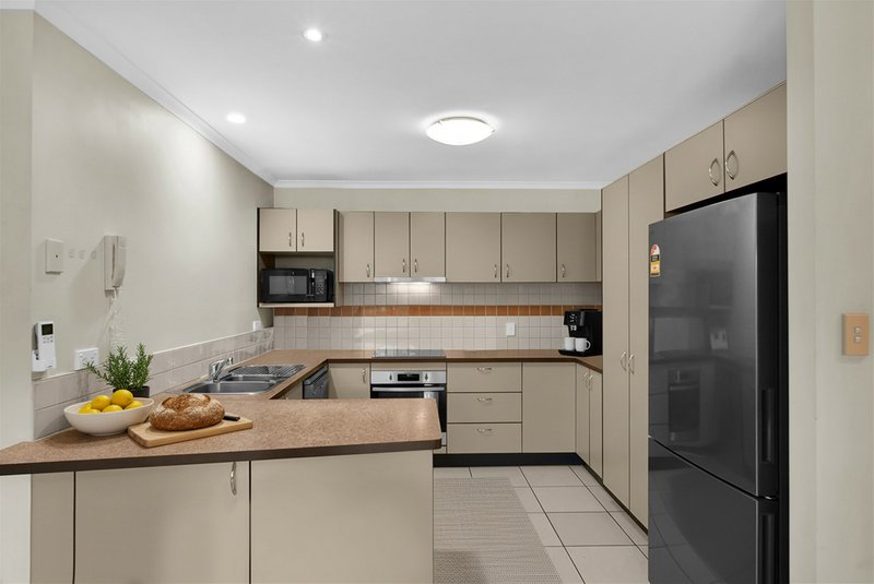 Photo - 19/1 Lakehead Drive, Sippy Downs QLD 4556 - Image 9