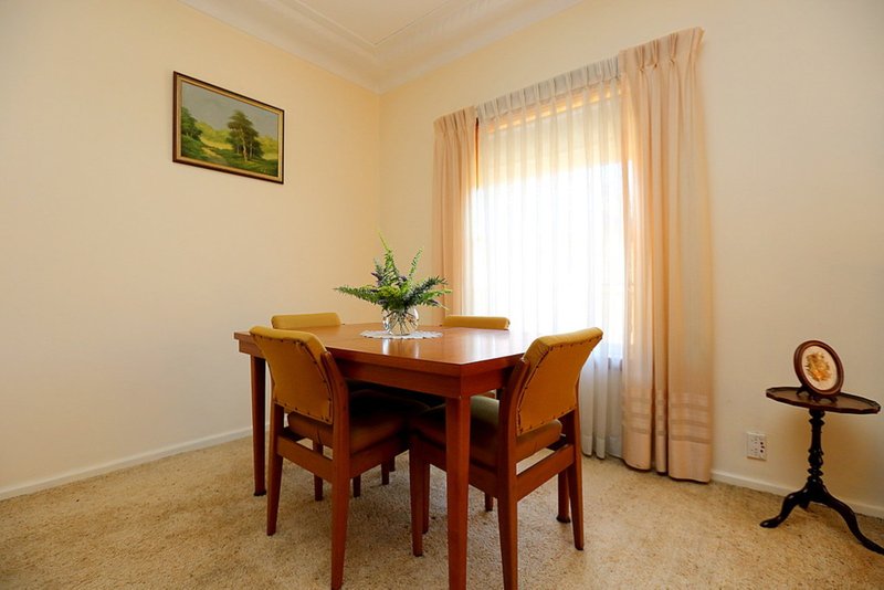 Photo - 191 Rex Road, Georges Hall NSW 2198 - Image 5