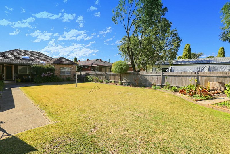 Photo - 191 Rex Road, Georges Hall NSW 2198 - Image 10