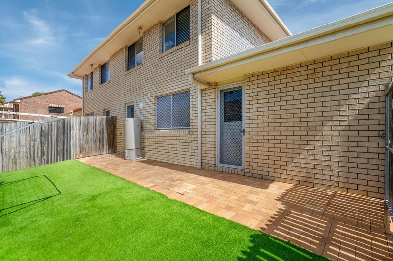 Photo - 19/10 Lawrence Close, Robertson QLD 4109 - Image 3