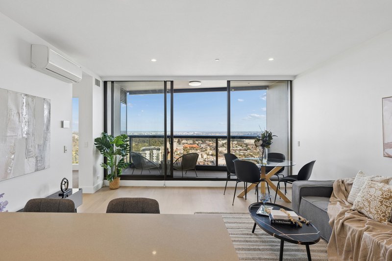 Photo - 1910/421 King William Street, Adelaide SA 5000 - Image 2