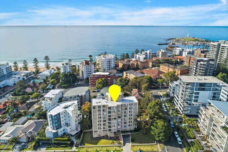 Photo - 19/11-15 Ocean Street, North Wollongong NSW 2500 - Image 2