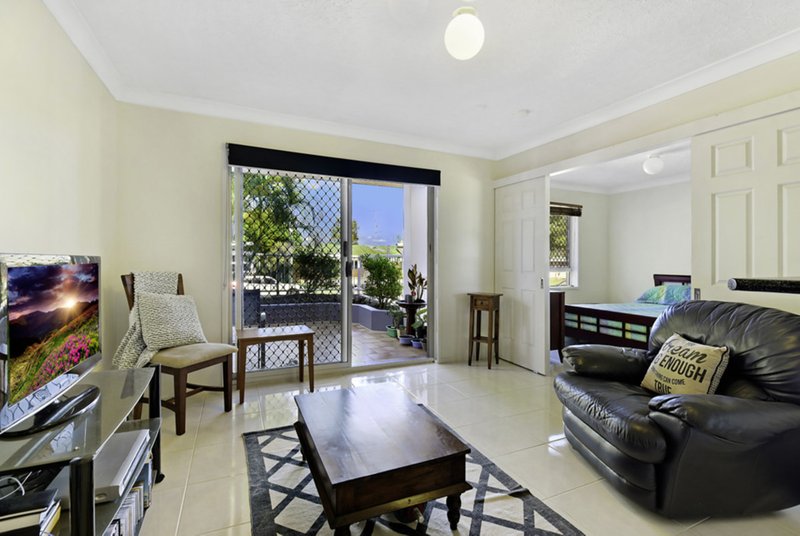 Photo - 19/11-19 Taylor Street, Biggera Waters QLD 4216 - Image 3