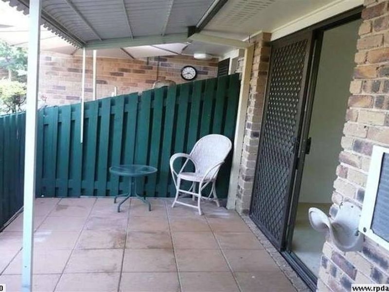 Photo - 19/15 Carmichael Court, Wynnum West QLD 4178 - Image 5