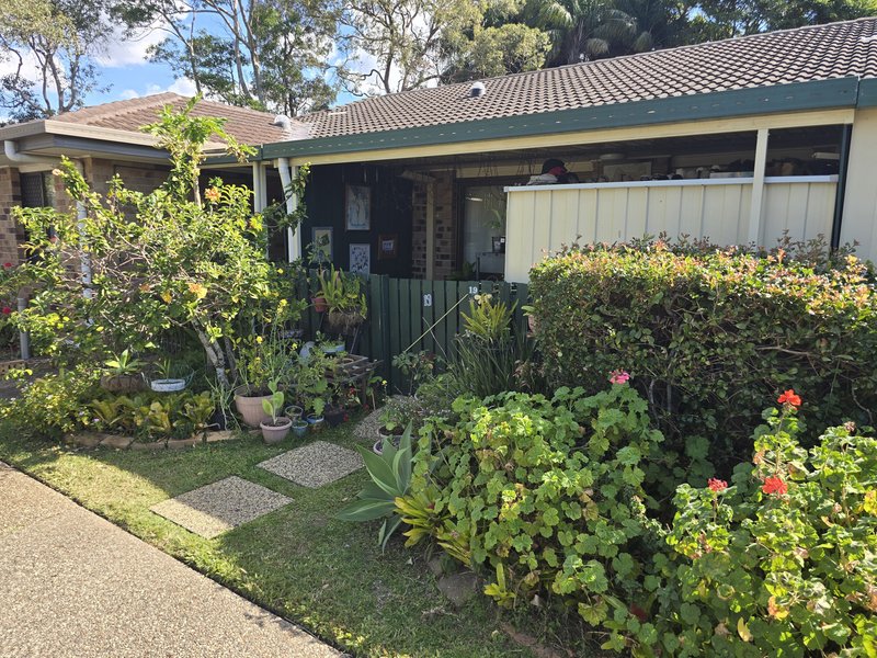 Photo - 19/15 Carmichael Court, Wynnum West QLD 4178 - Image 1