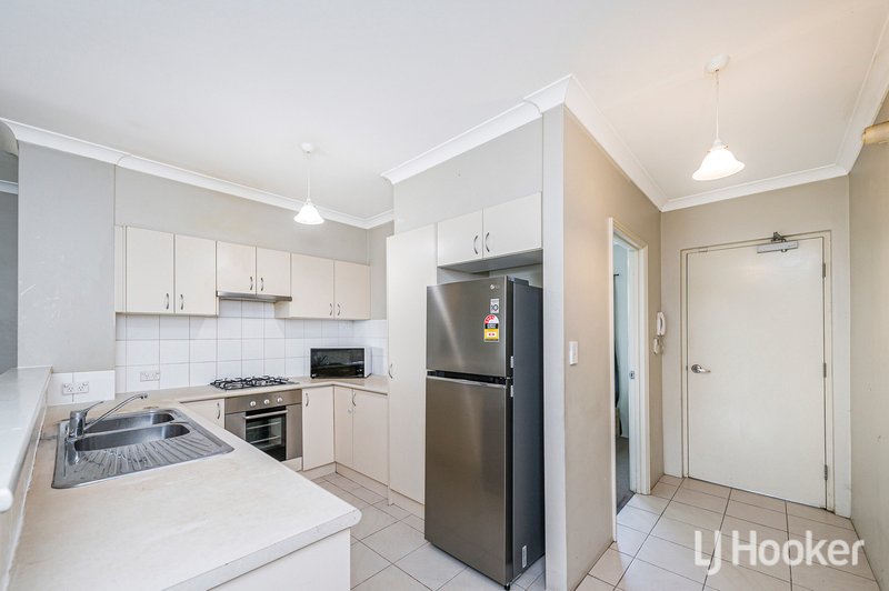 Photo - 19/17 Southdown Place, Thornlie WA 6108 - Image 11