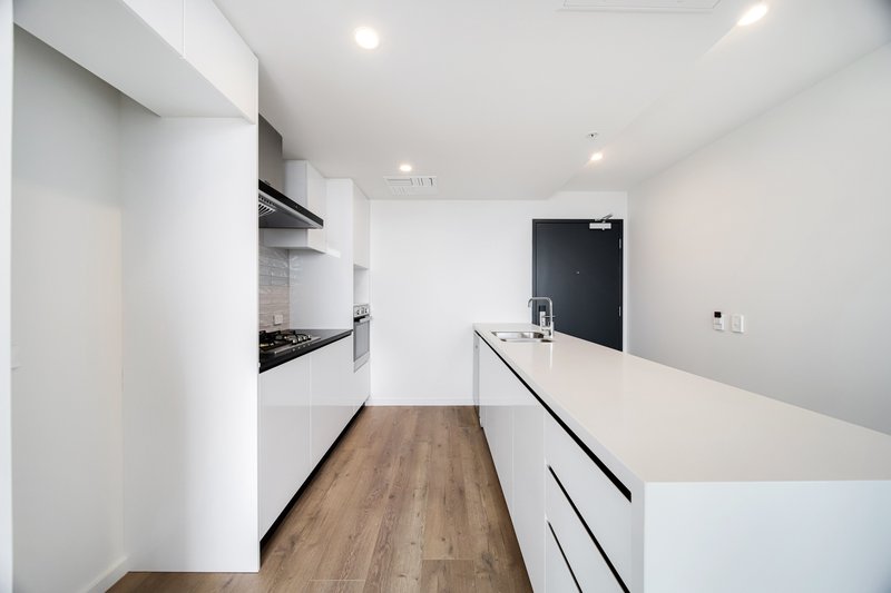 Photo - 1918/116 Waymouth Street, Adelaide SA 5000 - Image 2