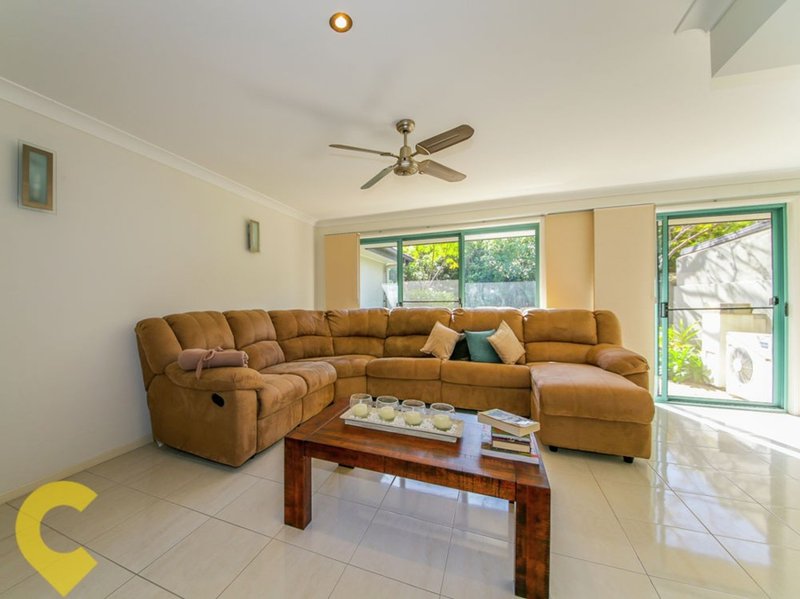 Photo - 19/19 Santa Barbara Road, Hope Island QLD 4212 - Image 4