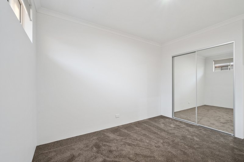 Photo - 191B Riseley Street, Booragoon WA 6154 - Image 13