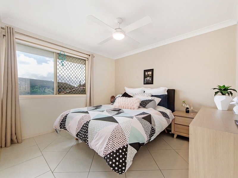 Photo - 19/2 Cassowary Drive, Burleigh Waters QLD 4220 - Image 7