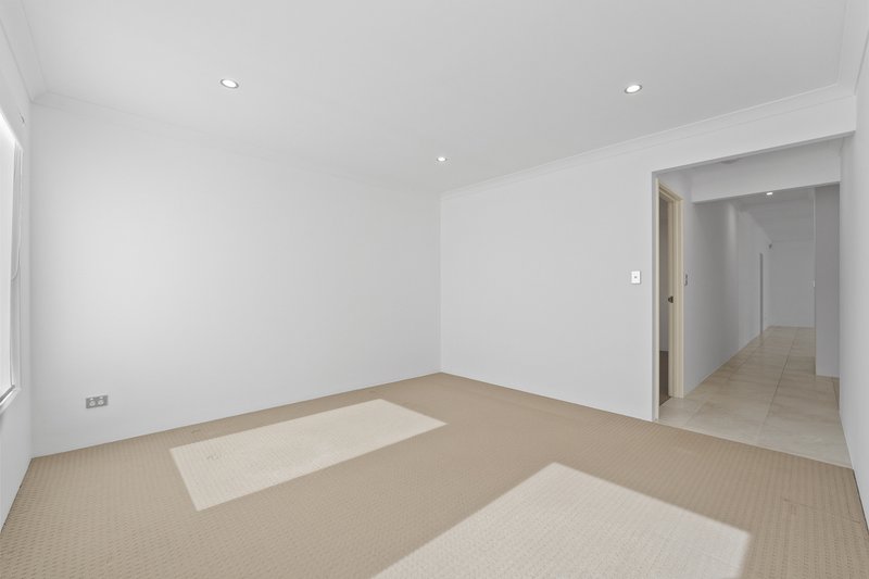 Photo - 192 Clyde Avenue, Baldivis WA 6171 - Image 8