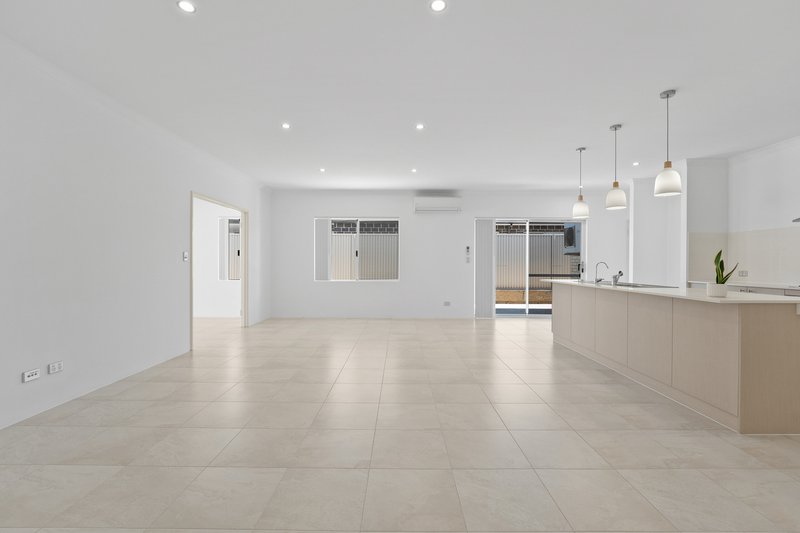 Photo - 192 Clyde Avenue, Baldivis WA 6171 - Image 12