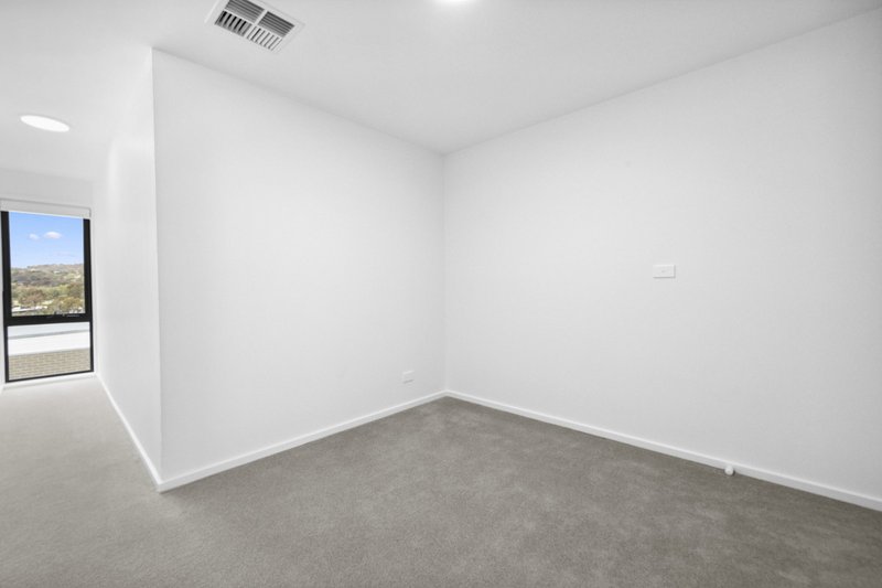 Photo - 19/2 Cornelius Street, Coombs ACT 2611 - Image 7