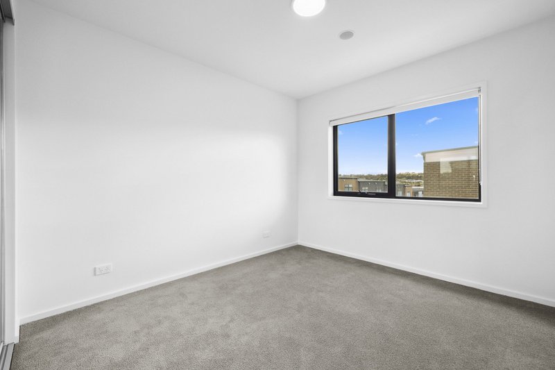 Photo - 19/2 Cornelius Street, Coombs ACT 2611 - Image 11