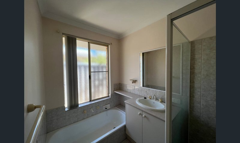 Photo - 192 Currie Street, Warnbro WA 6169 - Image 8