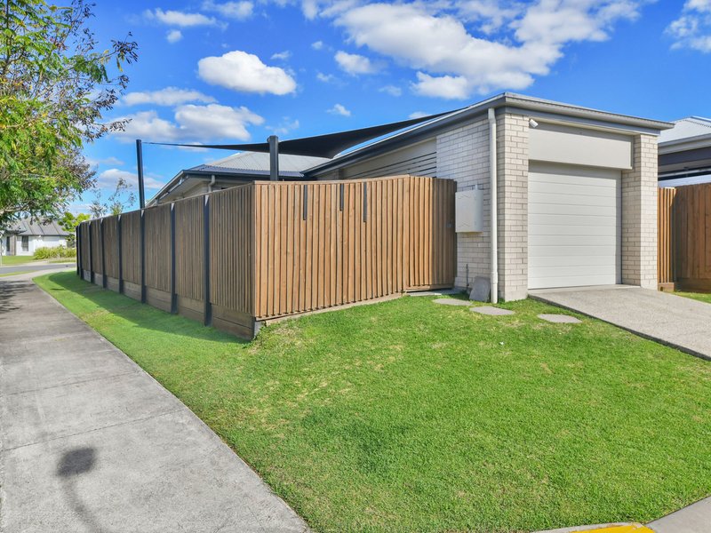 Photo - 192 Darlington Drive, Yarrabilba QLD 4207 - Image 2