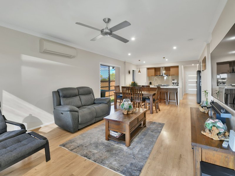 Photo - 192 Darlington Drive, Yarrabilba QLD 4207 - Image 15