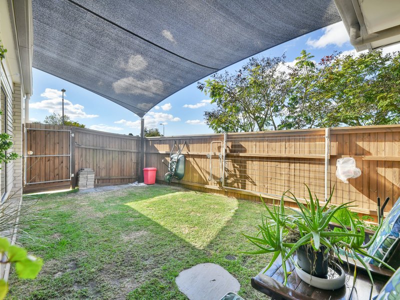 Photo - 192 Darlington Drive, Yarrabilba QLD 4207 - Image 16