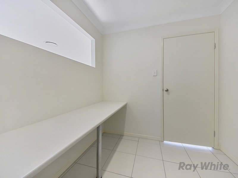 Photo - 192 Dorville Road, Carseldine QLD 4034 - Image 11