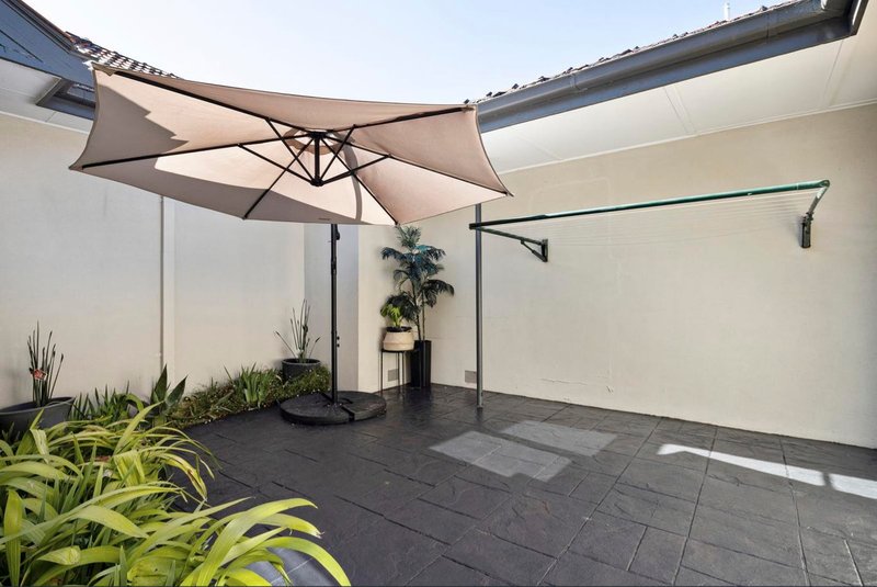 Photo - 1/92 Grange Road, Carnegie VIC 3163 - Image 8