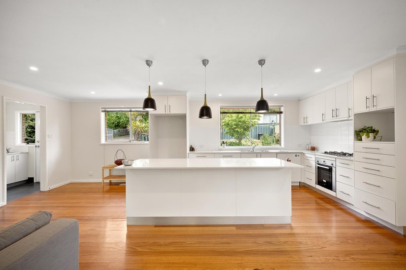 Photo - 192 Kingsford Smith Drive, Spence ACT 2615 - Image 2