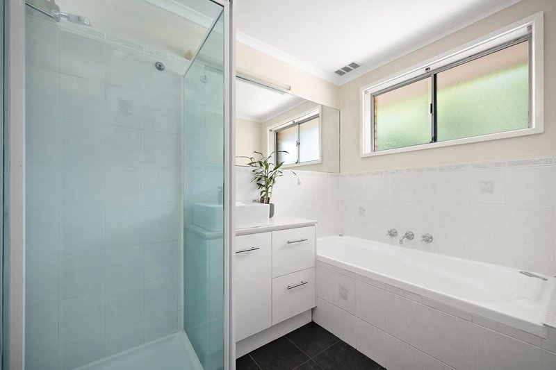 Photo - 192 Kingsford Smith Drive, Spence ACT 2615 - Image 9