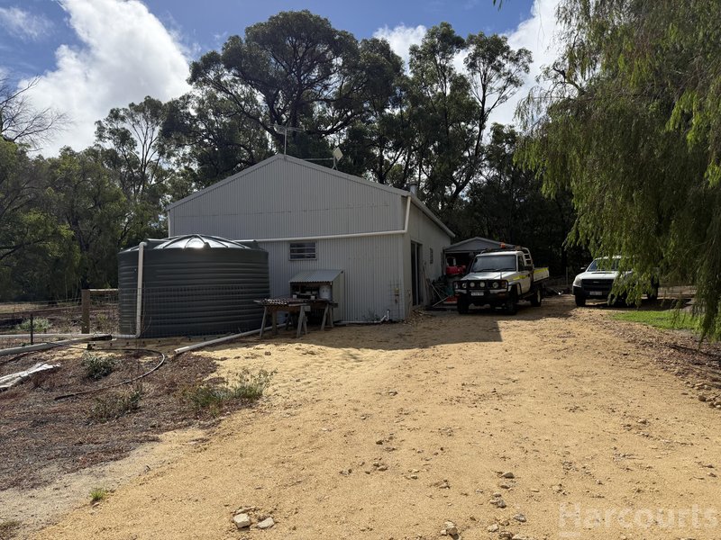 Photo - 192 Newnham Road, Lake Clifton WA 6215 - Image 18