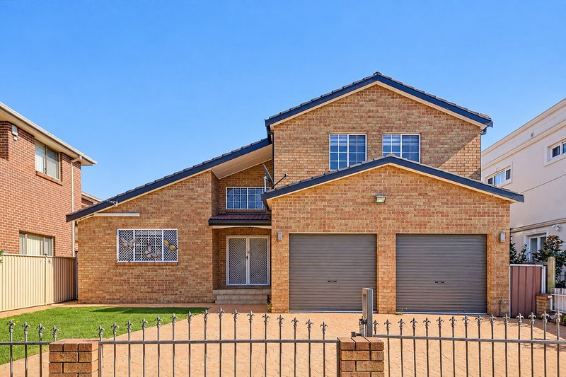 Photo - 192 Noble Avenue, Greenacre NSW 2190 - Image 1