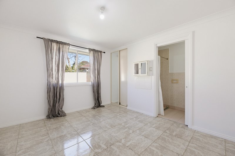 Photo - 192 Noble Avenue, Greenacre NSW 2190 - Image 12