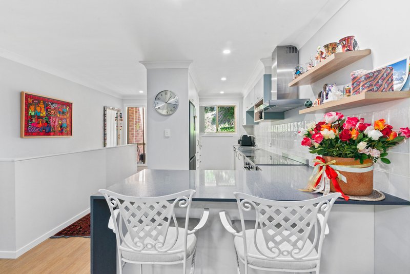 Photo - 19/2 Simpsons Road, Currumbin Waters QLD 4223 - Image 5