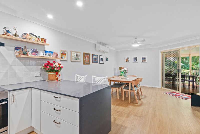 Photo - 19/2 Simpsons Road, Currumbin Waters QLD 4223 - Image 11