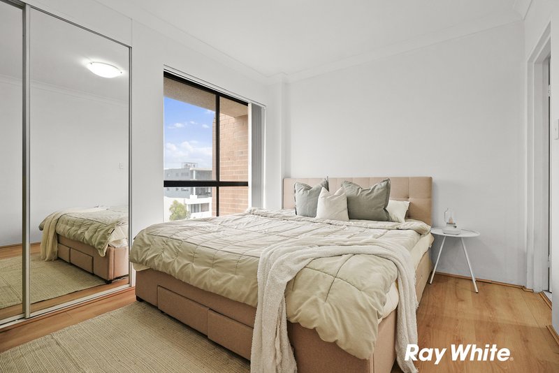 Photo - 19/20-22 Clifton Street, Blacktown NSW 2148 - Image 7