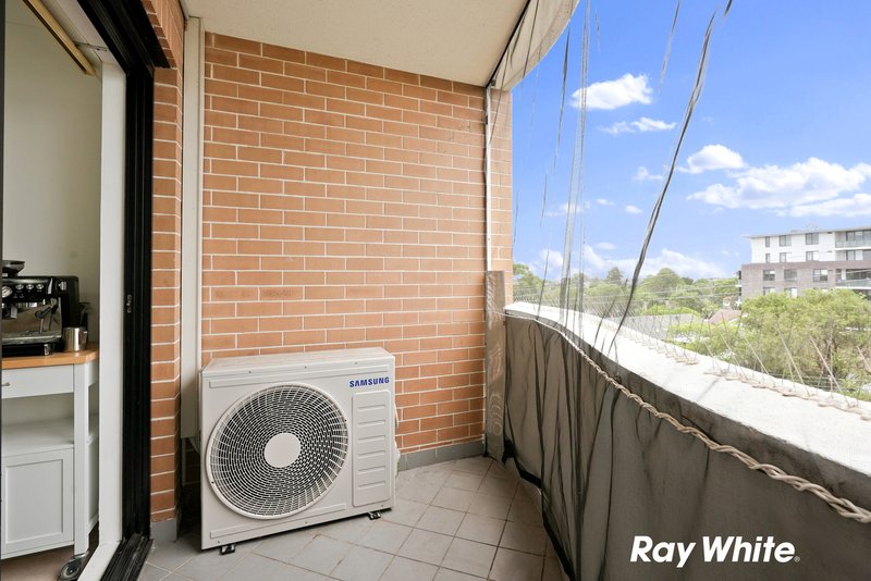 Photo - 19/20-22 Clifton Street, Blacktown NSW 2148 - Image 11