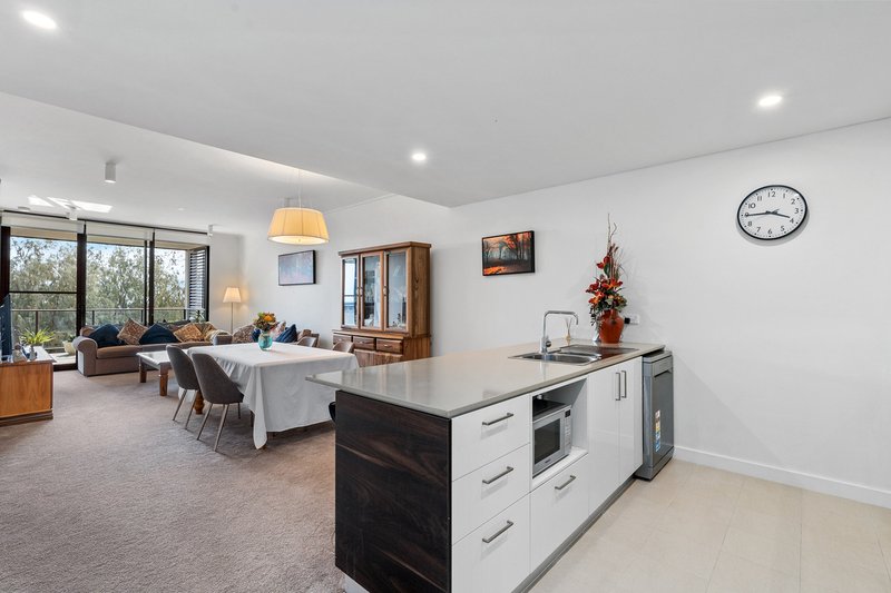 Photo - 19/20 Medina Parade, North Coogee WA 6163 - Image 4