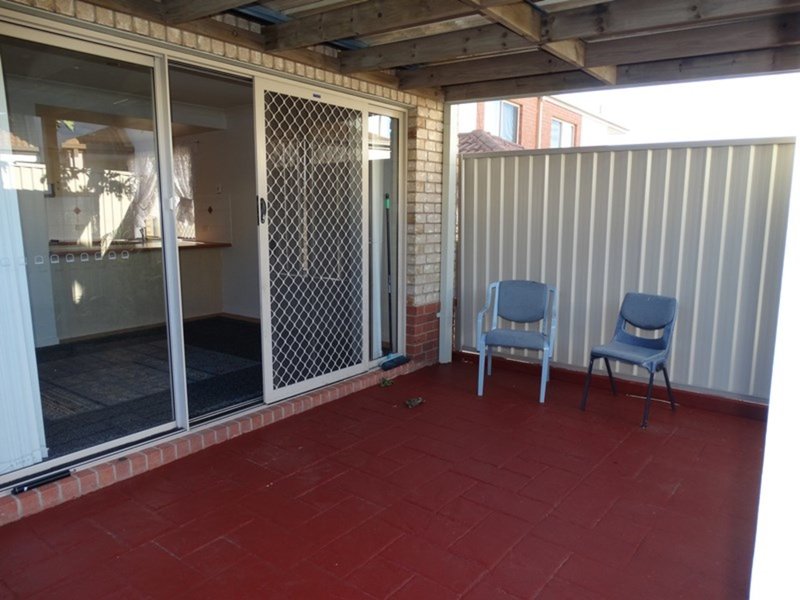 Photo - 19/22 Dasyure Place, Wynnum West QLD 4178 - Image 2